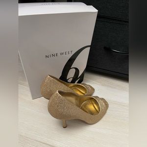Nine West GOLD 9.5